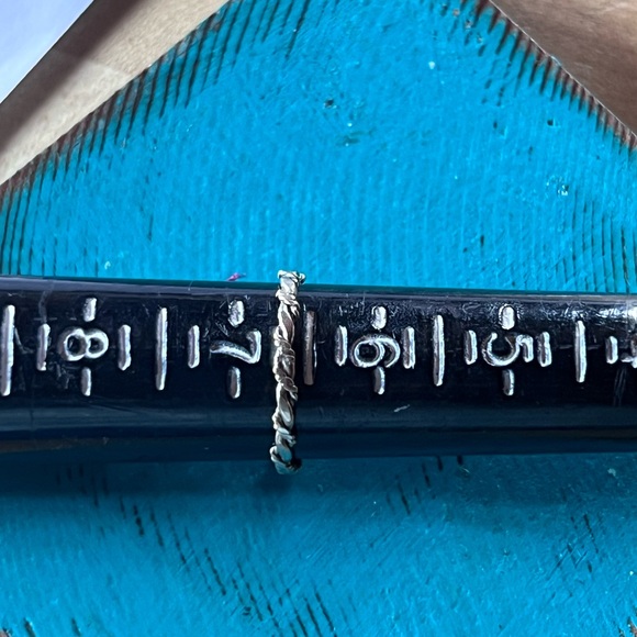 NAVAJO SILVER THIN TWISTED ROPE RING BAND sz 6.75. - Picture 3 of 5